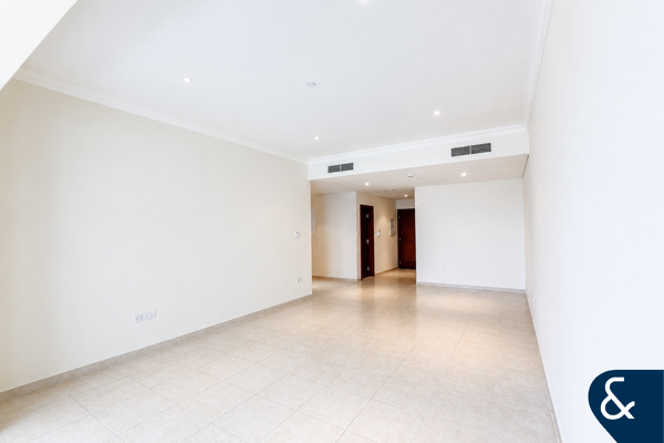 Corner Unit - Golf Course View - 1,287 sq ft