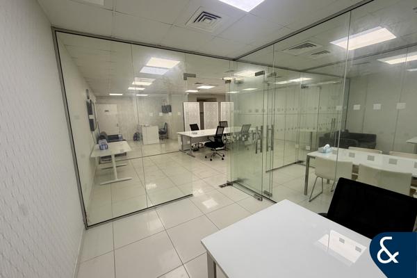 Metro Access | Fitted & Furnished | 3 Cabins