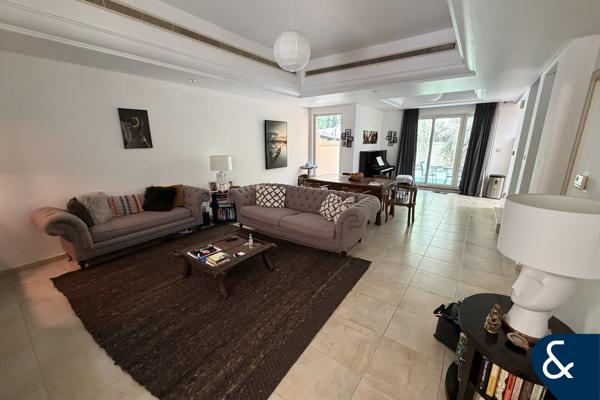 Type 1 TH | Vacant Oct | Excellent Condition