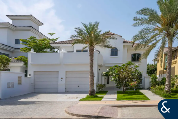 Fully Upgraded | Bills Included | Sunset