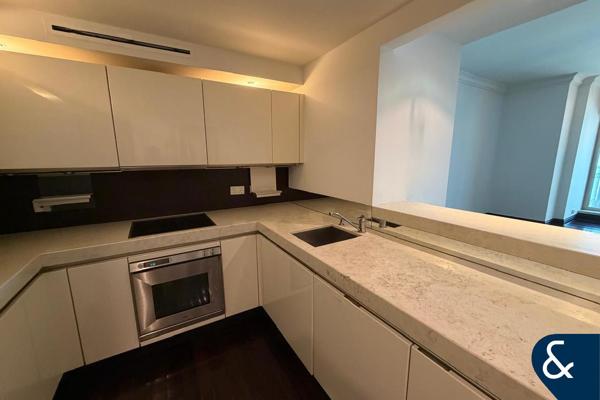 Upgraded | 1 Bed + Study | Large Terrace