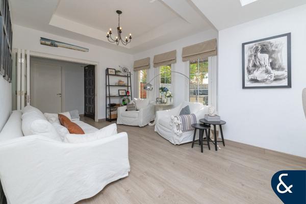 Corner Plot | Private Pool | Renovated