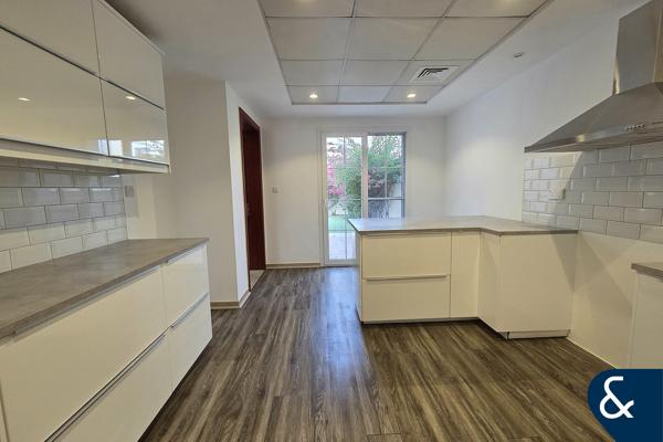 Upgraded | Corner Plot | Vacant | 3 Beds