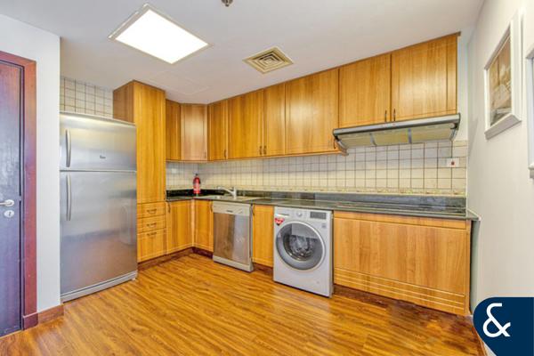 Palm Views | Fully Upgraded | Maids Room