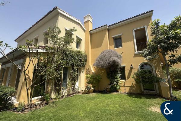 Single Row | Renovated | Private Pool