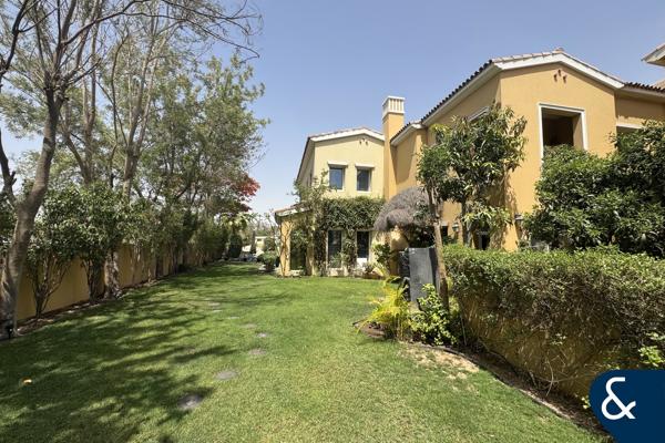 Single Row | Renovated | Private Pool