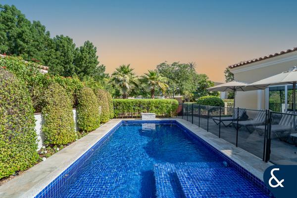 Immaculately Presented Upgraded Bungalow