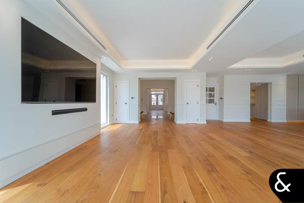 Unmatched Luxury | Fully Upgraded 6 Bed Villa
