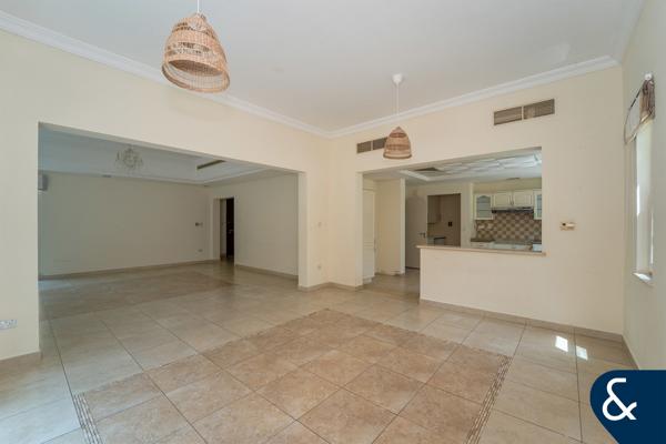 C1 5 Bed | Esmeralda | Close To Els Club