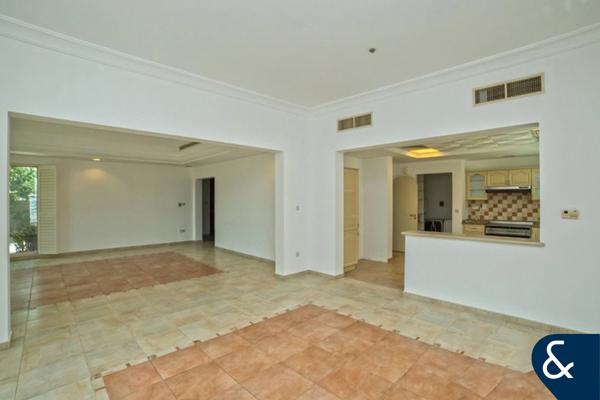 C1 5 Bed | Esmeralda | Close To Els Club