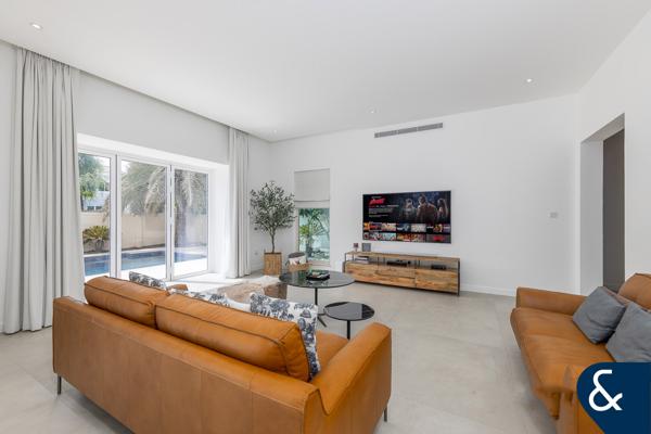 Exclusive | Upgraded C1 Villa | Park Views