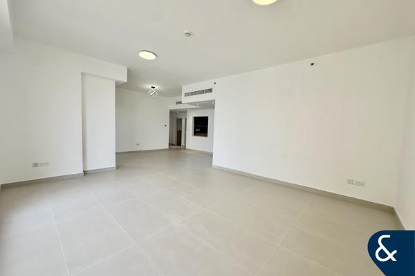 Fully upgraded | Unfurnished | Sea View