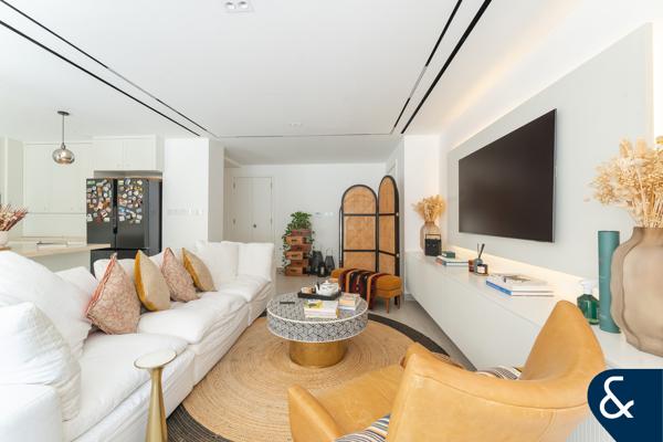 Large Plot | Fully Renovated | 4 Bed + Maids