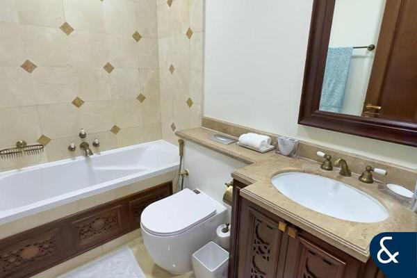 Zanzebeel | Penthouse | Vacant On Transfer