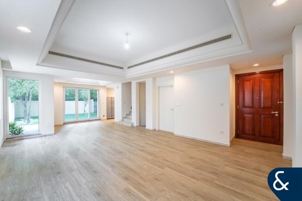 Exclusive | Vacant | 4 Bedroom | Rare TH1