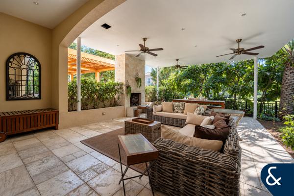 End Unit Townhouse | Park Views | Renovated