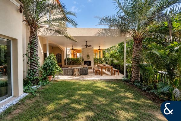 End Unit Townhouse | Park Views | Renovated