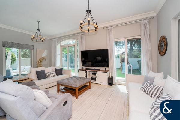 C2 5 Bed | Estella Park Views | Huge Plot