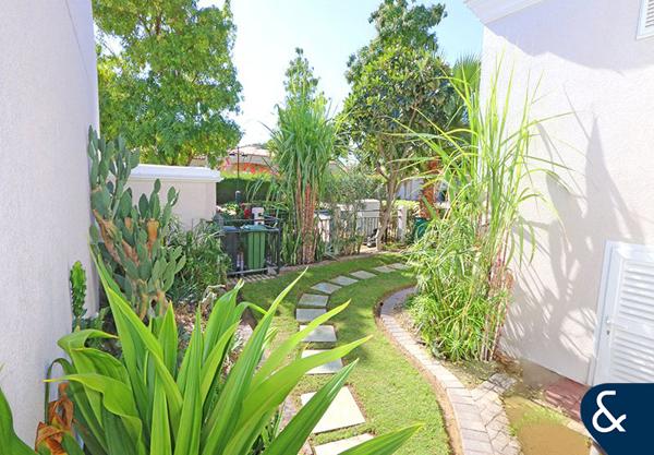 Cheapest Bungalow | Big Plot | Unique Layout