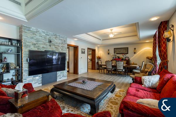 Exclusive | Golf View | Upgraded 5 Bed Villa