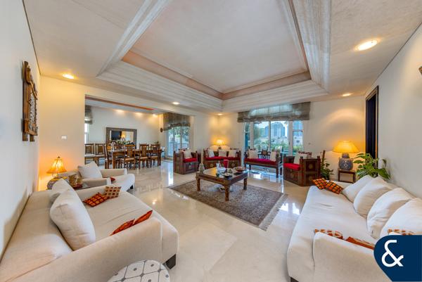 Golf Course Views | Upgraded | Five Bed C1