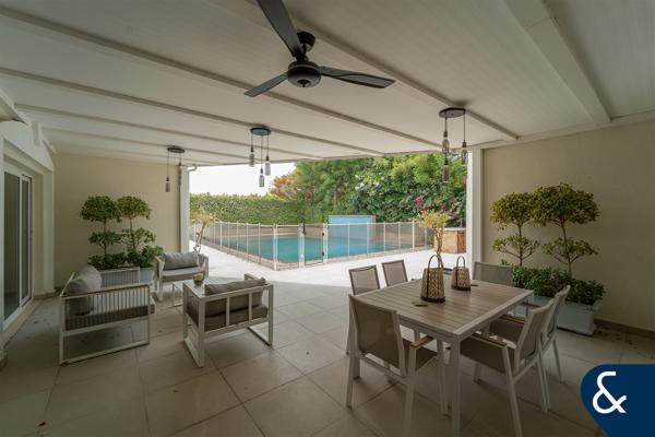 Exclusive | 4 Bedrooms | Huge Swimming Pool