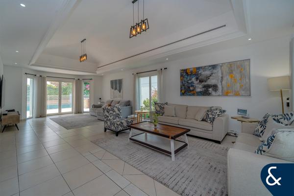 Exclusive | 4 Bedrooms | Huge Swimming Pool