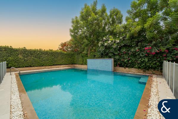 Exclusive| Amazing Pool | 10,700 sq ft plot