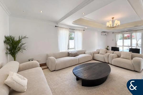 Upgraded | 6 Bed | Type 9 | Available in June