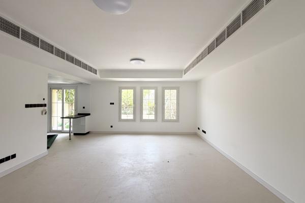 LAKE VIEW | TYPE 3M | UPGRADED | 3 BEDROOM