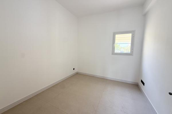 LAKE VIEW | TYPE 3M | UPGRADED | 3 BEDROOM