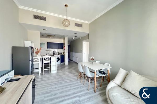 1 Bedroom | Lake Views | Prime Location
