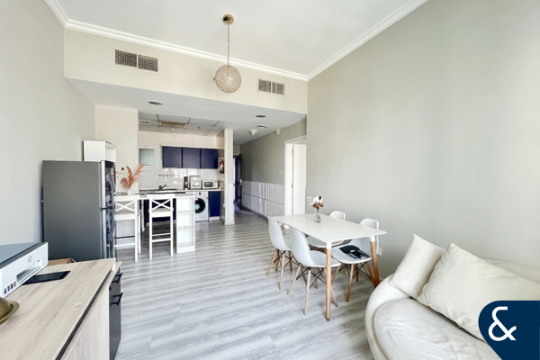 1 Bedroom | Lake Views | Prime Location