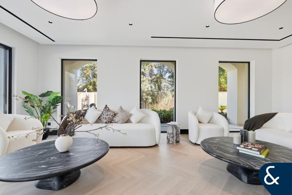 Amazing Golf View | Fully Upgraded | Huge Plot