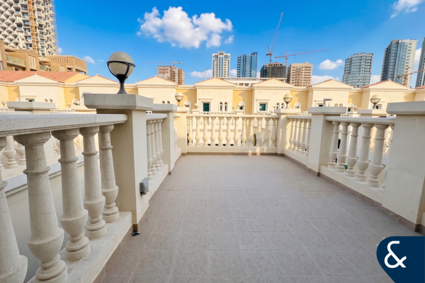 VOT | Private Garden | Great Location