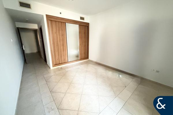 1 bed | Unfurnished | Partial Sea View