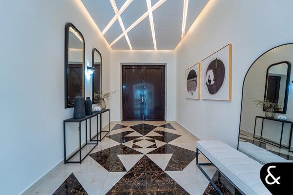 7 Bedrooms | Massive Plot | Vacant