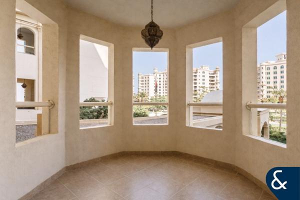 Vacant | Unfurnished | Beach Access