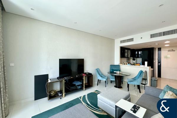 Furnished | Canal Walk | 1 Bedroom | Pool