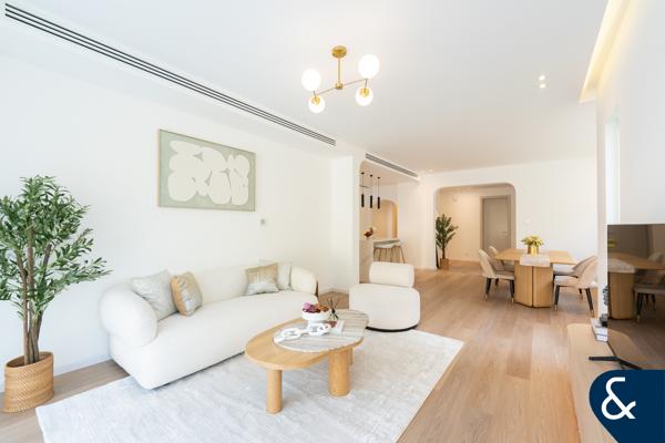 4 Bedrooms | Fully Upgraded | Turnkey
