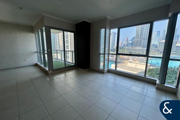 Fountain And Burj Khalifa View | Maids Room