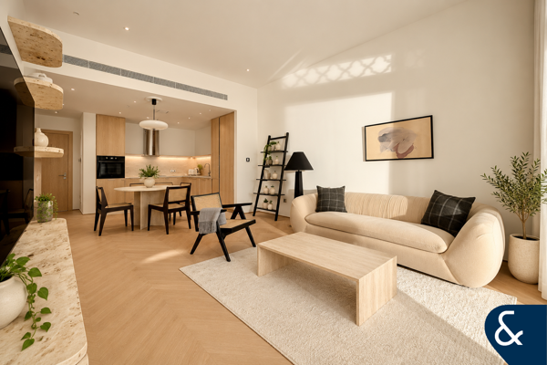 Garden | Vacant Now | Fully Upgraded