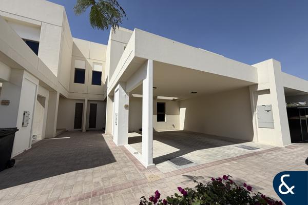 Vacant on Transfer | Single row | Large plot