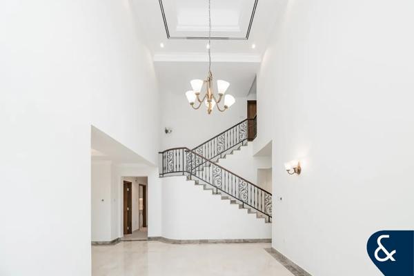 Available Now | Corner Plot | 4 Bedrooms