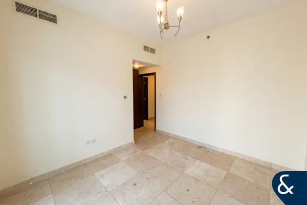 Spacious | Canal View | Unfurnished