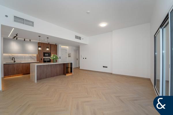 Renovated | Vacant Now | Double Balcony