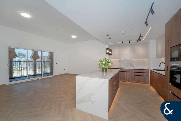 Renovated | Vacant Now | Double Balcony