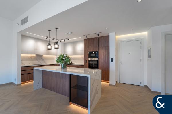 Renovated | Vacant Now | Double Balcony