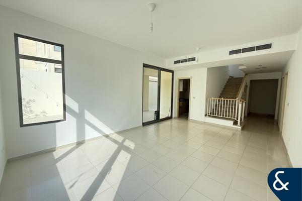 Vacant 4 Bedroom | Large Plot | Single Row