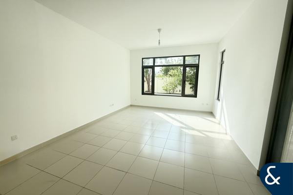 Vacant 4 Bedroom | Large Plot | Single Row